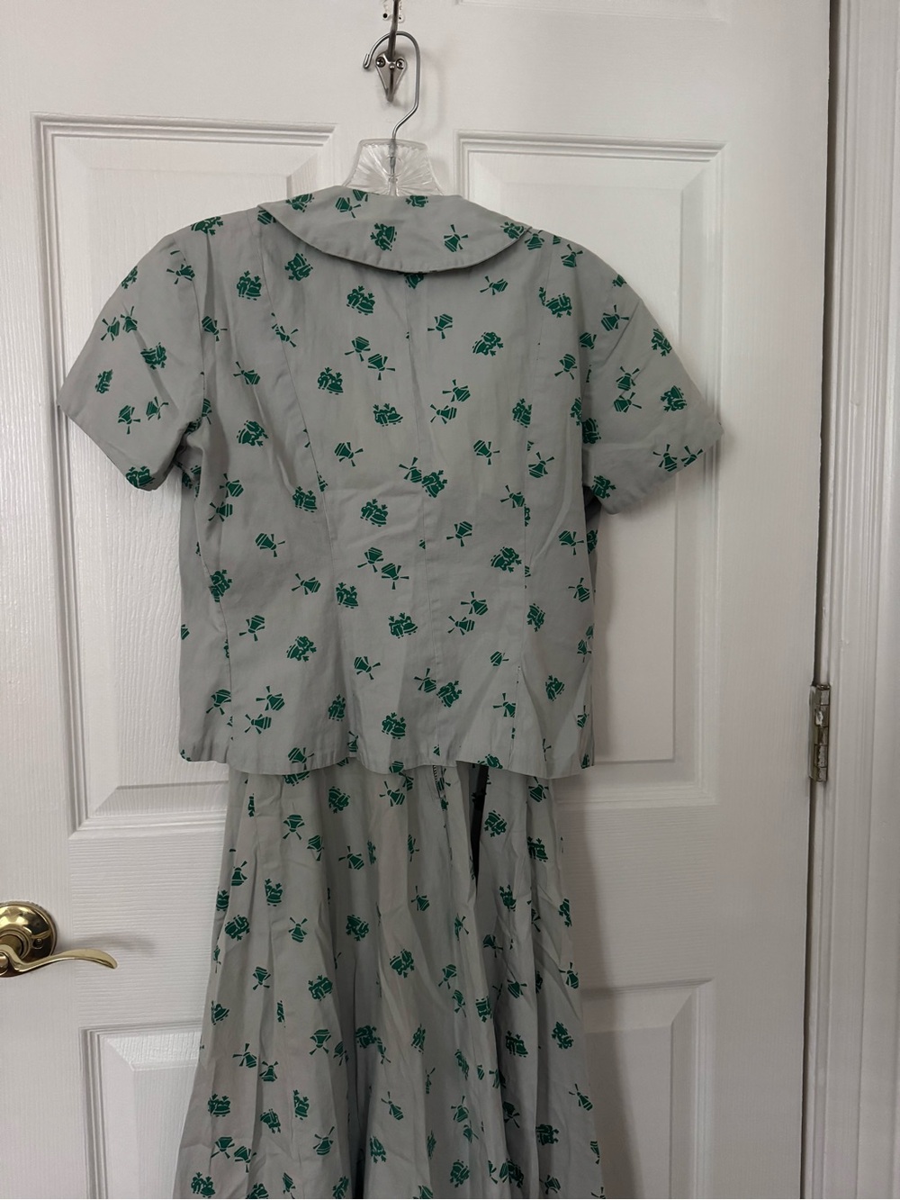 Vintage Sundress and cap sleeve peter pan collar shirt  Gray with Green Print - Picture 4 of 4